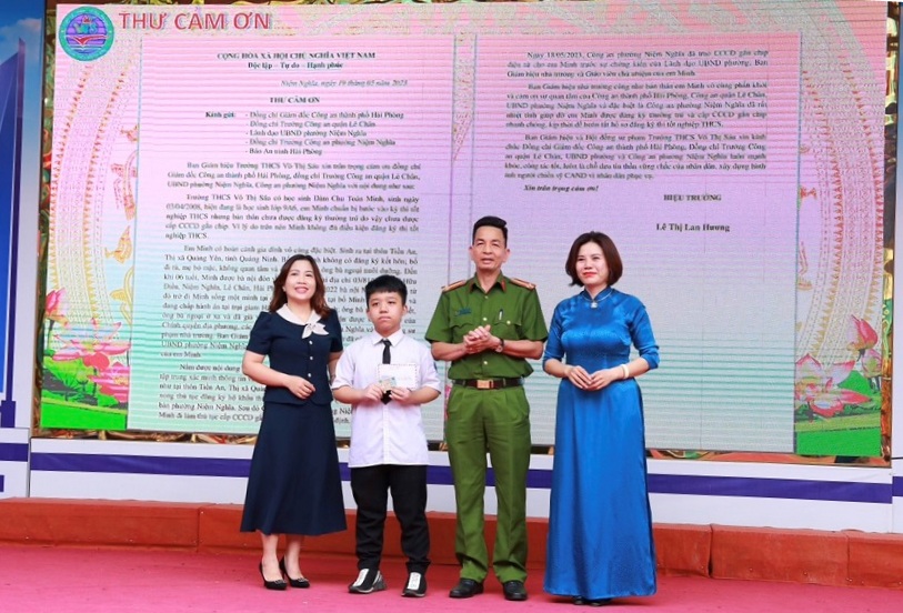 Trường THCS Võ Thị Sáu gửi Thư cảm ơn Công an phường Niệm Nghĩa, quận Lê Chân